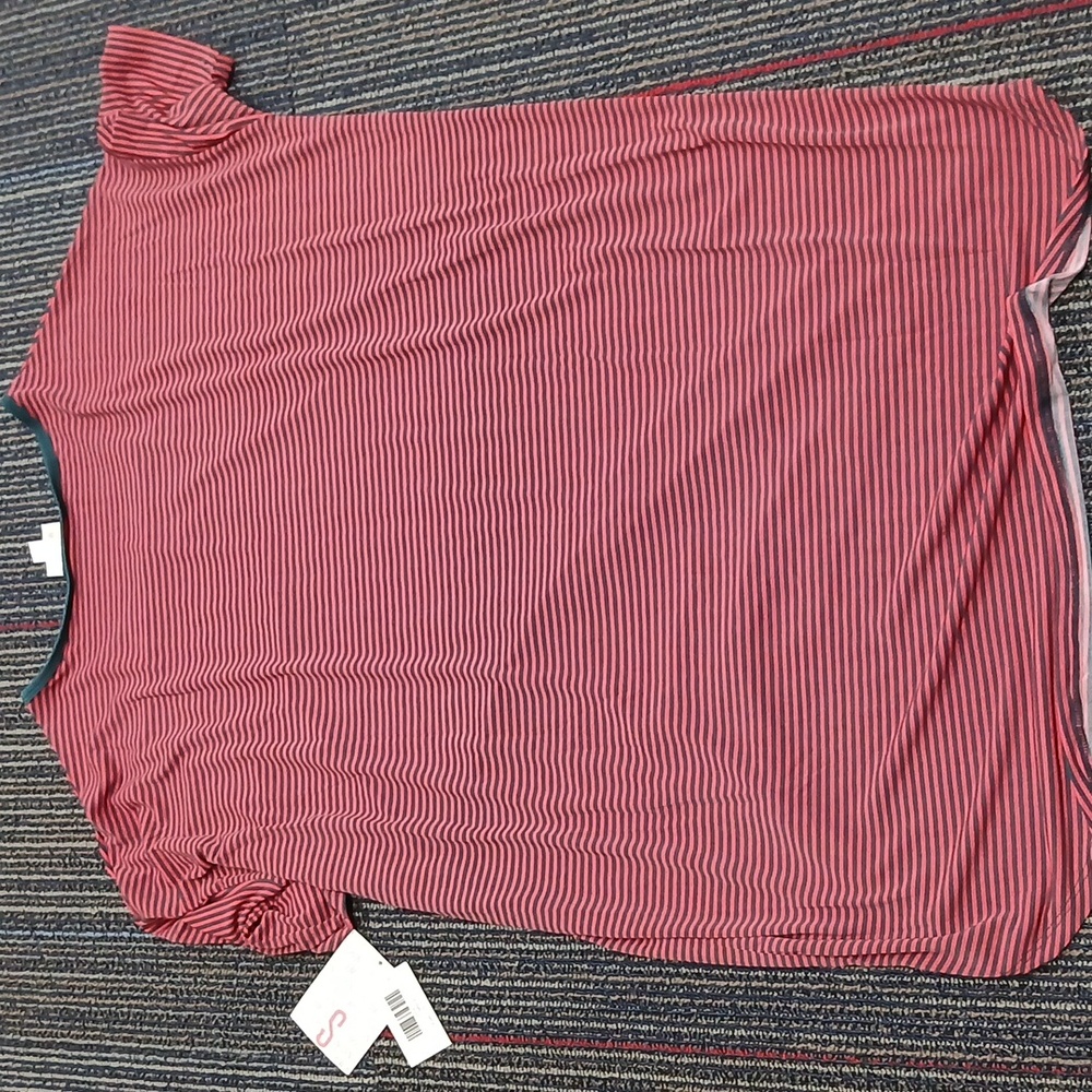 Lularoe 💜 NWT Irma Stripes Tunic Blouse Top Red Size Small - Picture 5 of 5